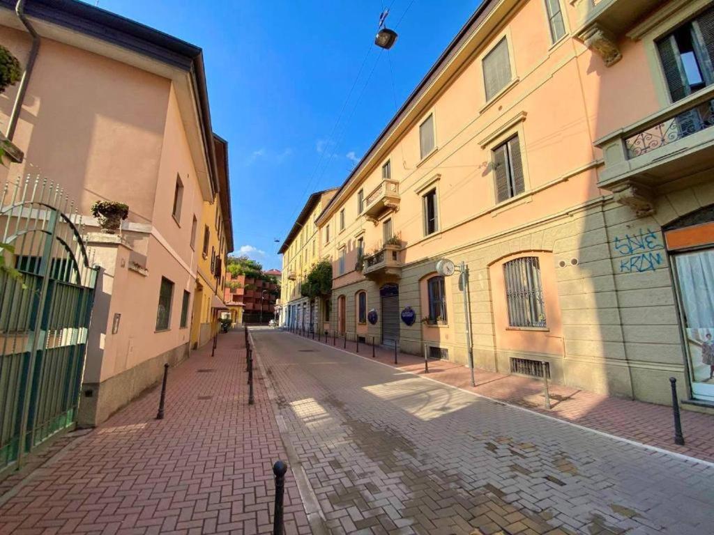 Conte Rosso House, Con Doppia Terrazza In Coorte Tranquilla A Due Passi Da Stazione E Metropolitana Lambrate Διαμέρισμα Μιλάνο Εξωτερικό φωτογραφία